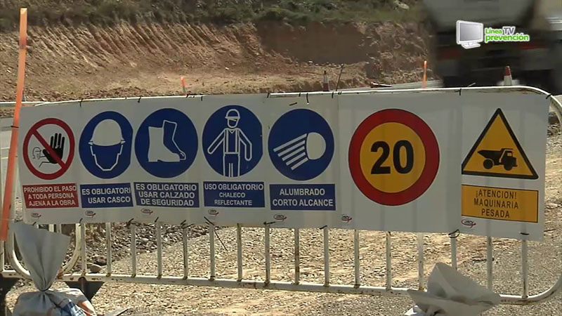 Señalización provisional durante la conservación de carreteras. Prevención de riesgos laborales.