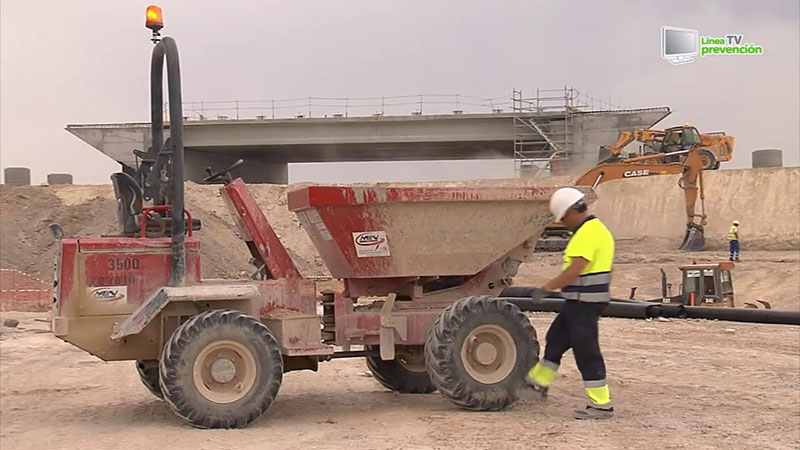 Riesgos y medidas preventivas en trabajos con dumper.
