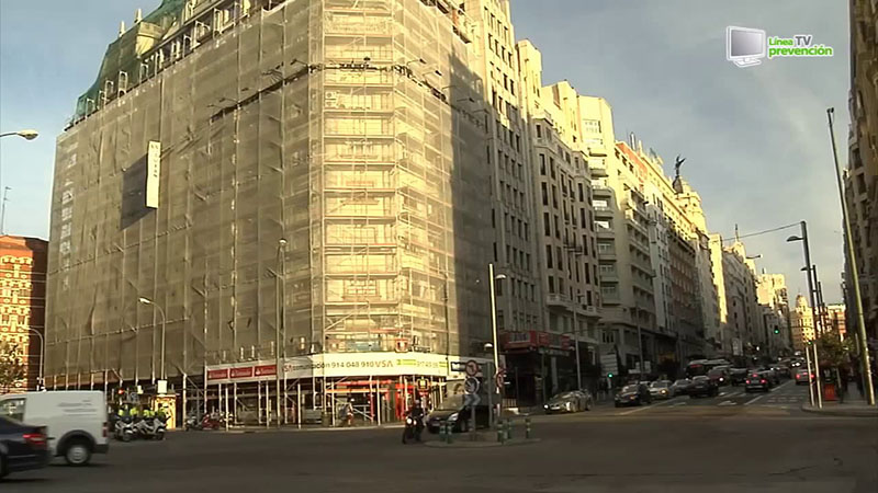 Prevención de riesgos laborales en los trabajos con andamios de marco.